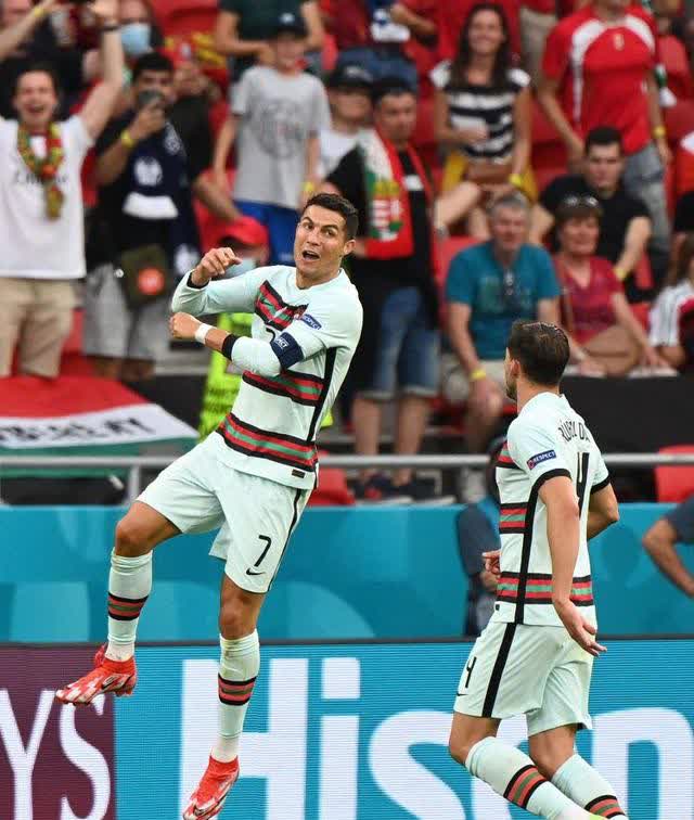 意大利全胜晋级!荷兰顺利出线 意大利全胜晋级!荷兰顺利出线