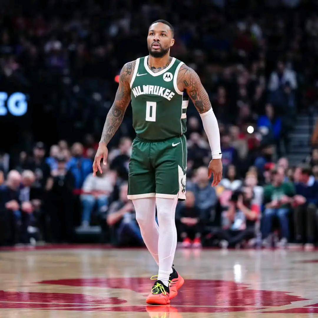 开拓者客场不敌掘金利拉德表现平平