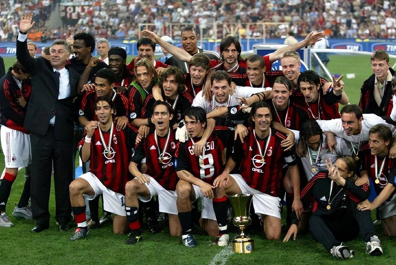 包含击败AC米兰,小组第一悬念大增的词条 包含击败AC米兰,小组第一悬念大增的词条