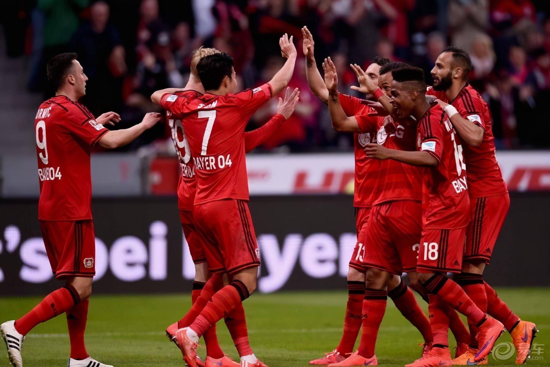 包含勒沃库森逆转尼斯，向下一场比赛发起冲击的词条