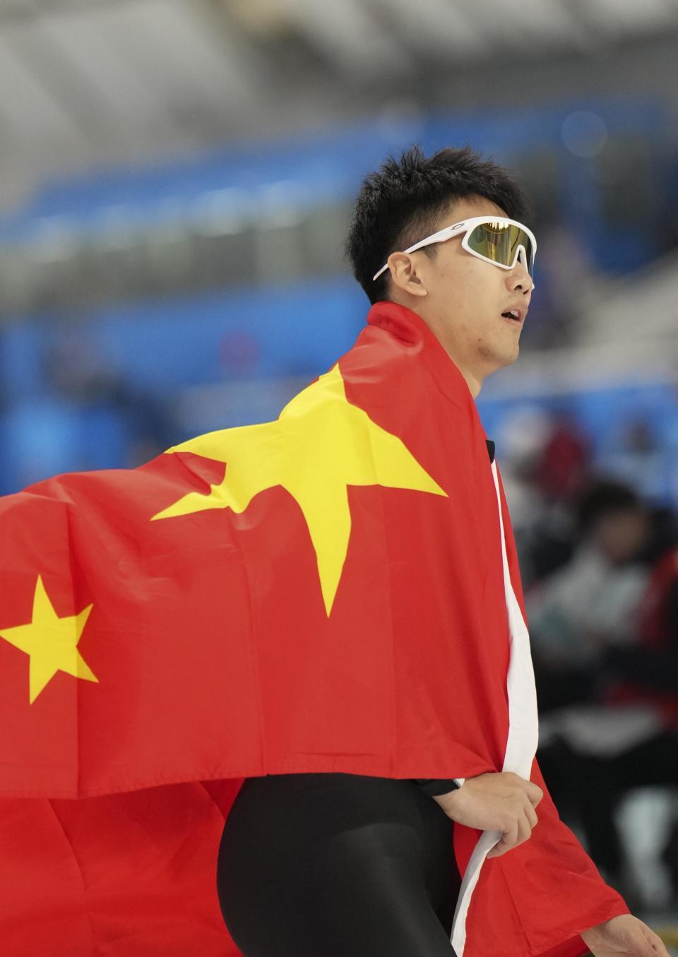 包含卓越表现：中国队在赛场上展现出色的实力的词条