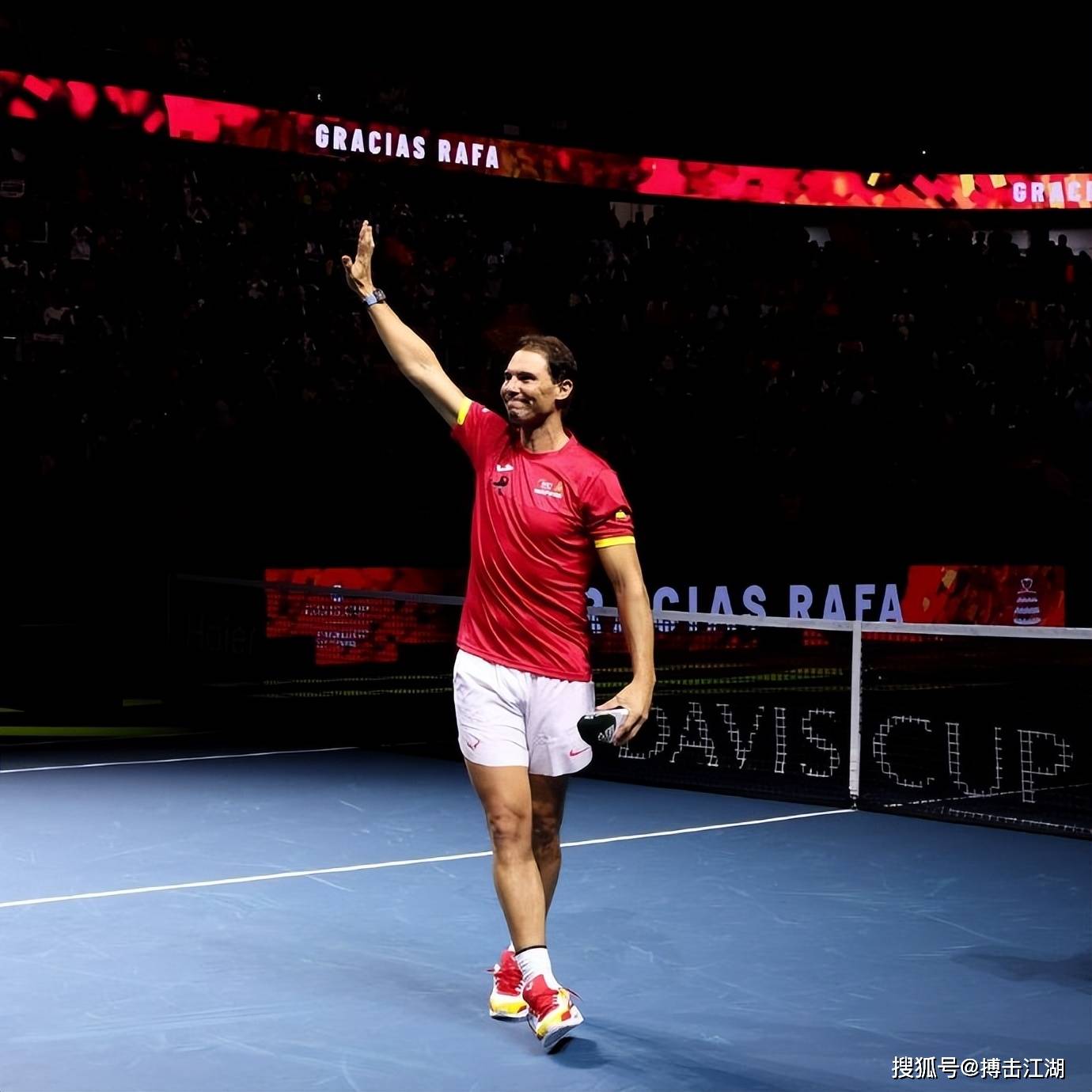 九游娱乐-包含年终总决赛鏖战拉沃尔杯，西西帕斯惊艳四座的词条